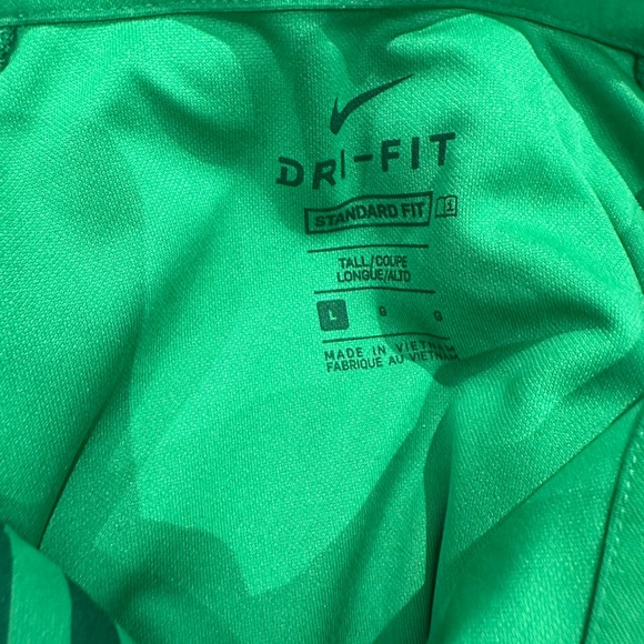 Dri-Fit Nike Polo - Picture 3 of 3